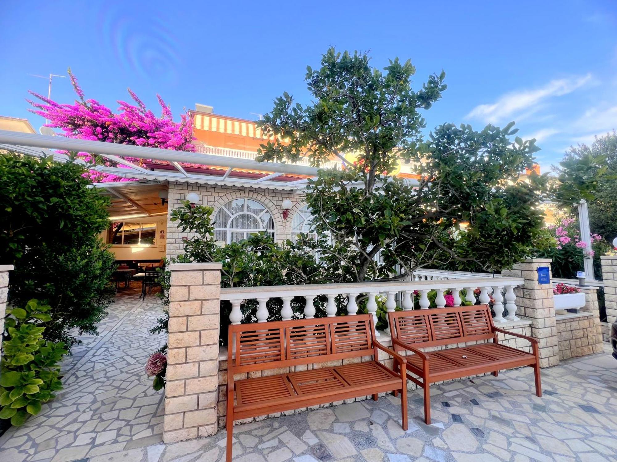 Palit Bed & Breakfast Rab מראה חיצוני תמונה